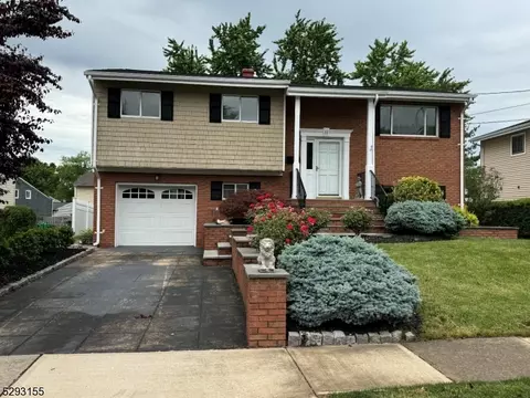 11 Schoolhouse Ln, Somerville, NJ 08876