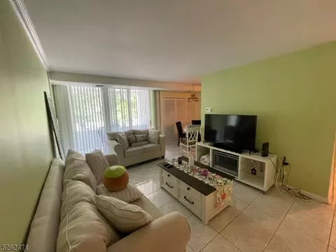 460 River Rd, Nutley, NJ 07110 photo 3