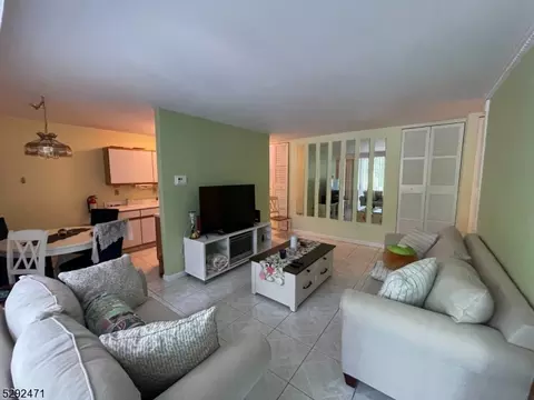 460 River Rd, Nutley, NJ 07110 photo 4