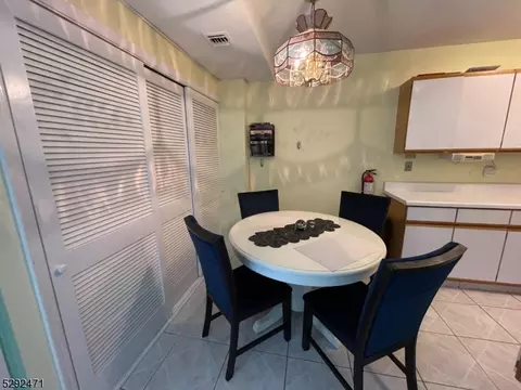 460 River Rd, Nutley, NJ 07110 photo 6