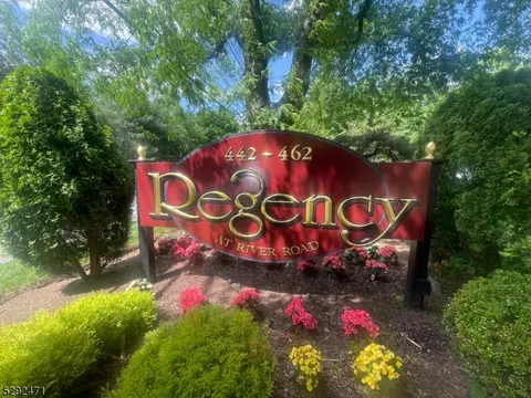460 River Rd, Nutley, NJ 07110