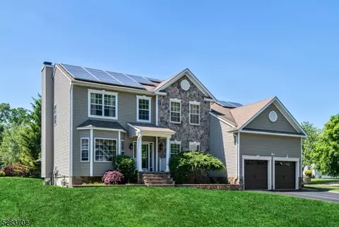 719 Skyline Dr, Jefferson, NJ 07849