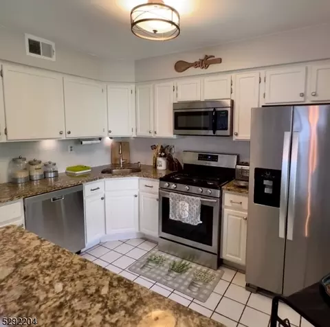 2209 Vroom Dr, Bridgewater, NJ 08807 photo 8