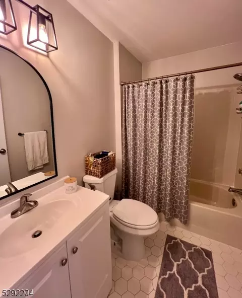 2209 Vroom Dr, Bridgewater, NJ 08807 photo 11