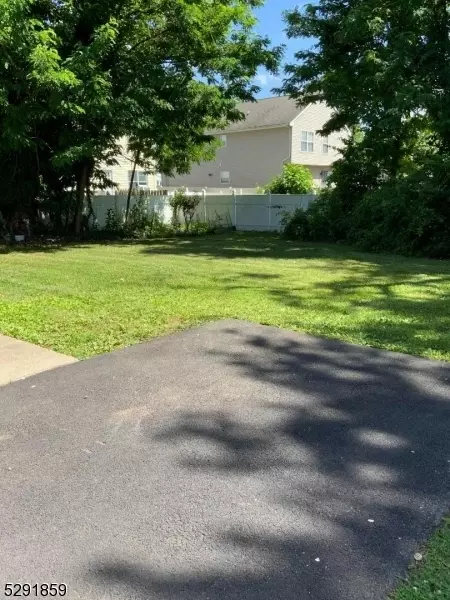 706 Mountain Ave, Middlesex, NJ 08846 photo 4