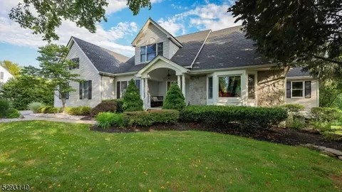 17 Collins Dr, Hillsborough, NJ 08844