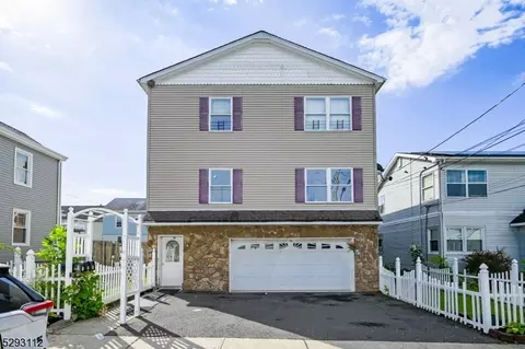14 N 15th St, Haledon, NJ 07508