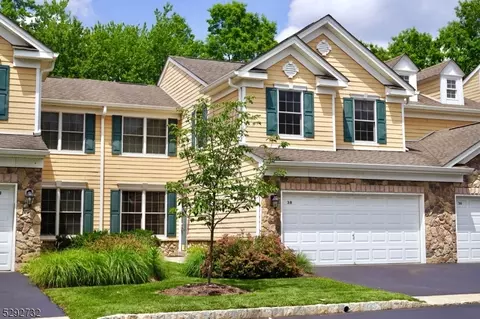 38 Kelley Ln, Parsippany, NJ 07054