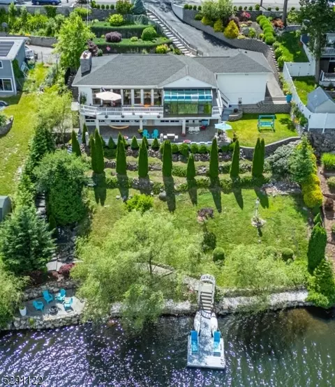 363 High Crest Dr, West Milford, NJ 07480