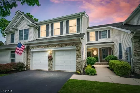 67 Westgate Dr, Annandale, NJ 08801