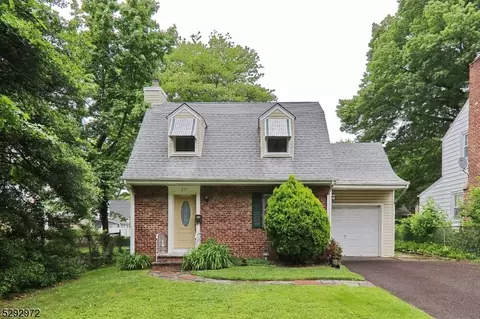 237 Connecticut Rd, Union, NJ 07083