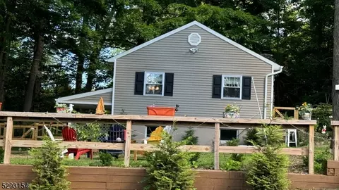 23 Oak Ln, Sussex, NJ 07461