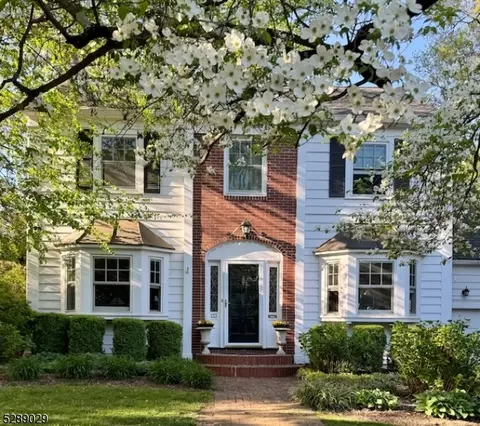 133 Westview Rd, Montclair, NJ 07043
