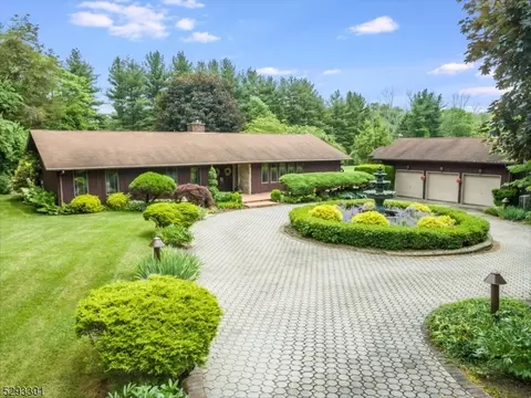 122 Kennedy Rd, Green Twp, NJ 07821