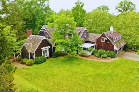 36 Potterstown Rd, Lebanon, NJ 08833