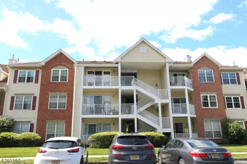 515 Red Crest Ln #515, Branchburg, NJ 08876
