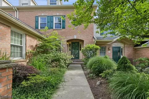 10 Chadwell Pl, Morristown, NJ 07960