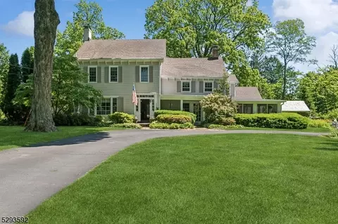 56 Hillside Rd, Chester, NJ 07930
