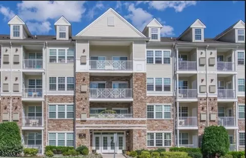 8401 Sanctuary Blvd #401, Riverdale, NJ 07457