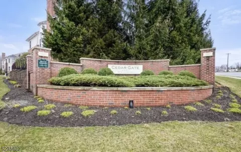 16 Cedar Gate Dr, Livingston, NJ 07039