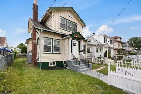 131 Spring St, Passaic, NJ 07055 photo 4
