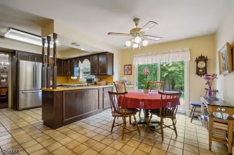 79 Skylark Rd, Springfield, NJ 07081 photo 11