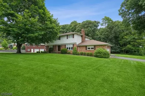 79 Skylark Rd, Springfield, NJ 07081
