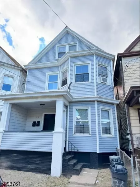 476 E 19th St, Paterson, NJ 07524