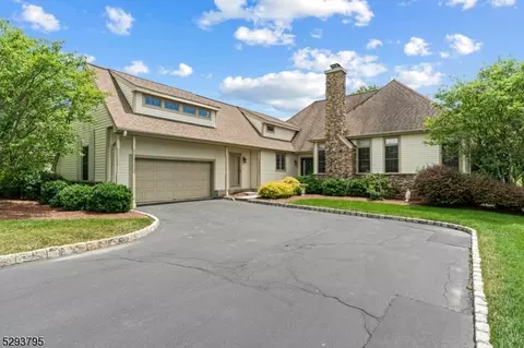 13 Troon Dr, Fredon Twp, NJ 07860