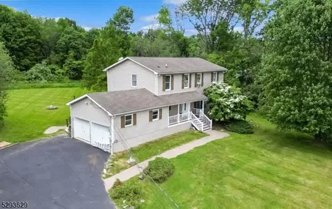 413 Pidgeon Hill Rd, Branchville, NJ 07826