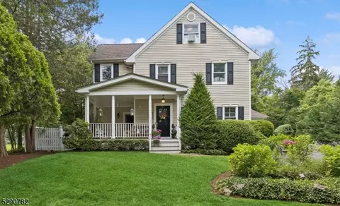 18 Bell Ter, Bernardsville, NJ 07924
