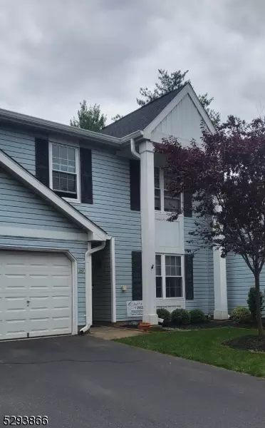 257 Glastonbury Ln, Franklin Twp, NJ 08873