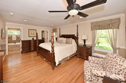 243 N Farview Ave, Paramus, NJ 07652 photo 25
