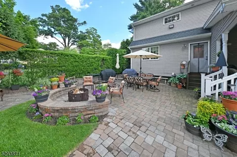 243 N Farview Ave, Paramus, NJ 07652 photo 41