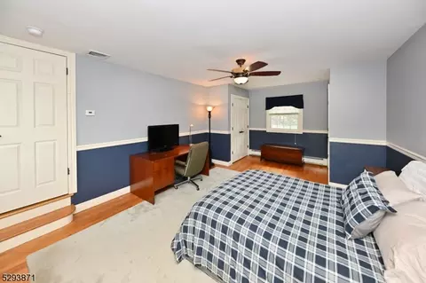 243 N Farview Ave, Paramus, NJ 07652 photo 21