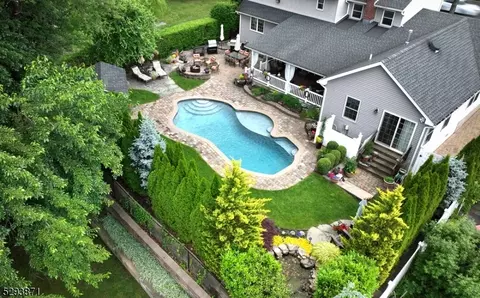 243 N Farview Ave, Paramus, NJ 07652 photo 49