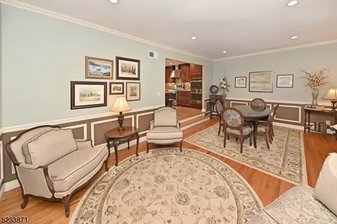 243 N Farview Ave, Paramus, NJ 07652 photo 13