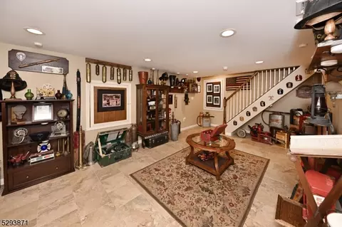 243 N Farview Ave, Paramus, NJ 07652 photo 31