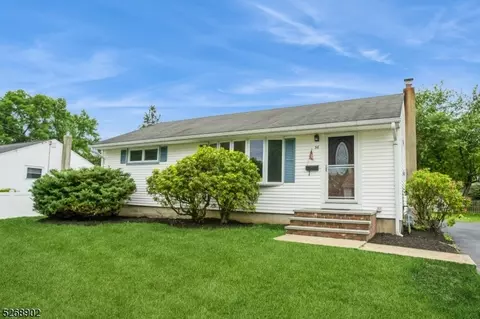 36 Carol Dr, Roxbury Twp, NJ 07876