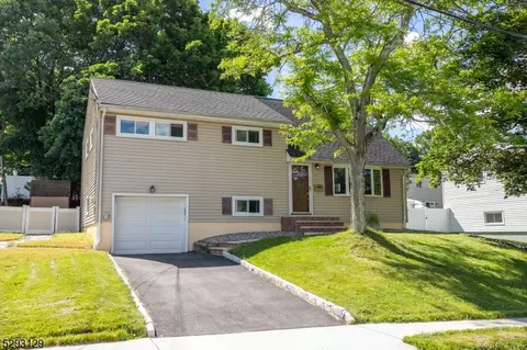 24 Richard St, Dover, NJ 07801