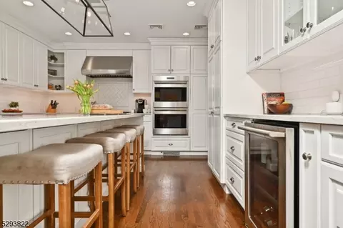 9 Edwards Pl, Millburn Twp, NJ 07078 photo 16
