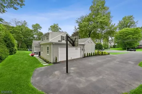 9 Edwards Pl, Millburn Twp, NJ 07078 photo 46