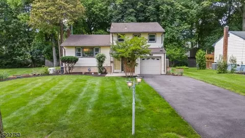1267 Wald Dr, Plainfield, NJ 07062 photo 2