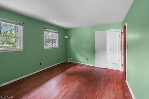 1267 Wald Dr, Plainfield, NJ 07062 photo 17