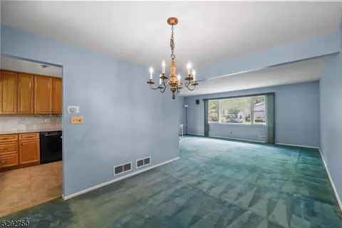 1267 Wald Dr, Plainfield, NJ 07062 photo 9