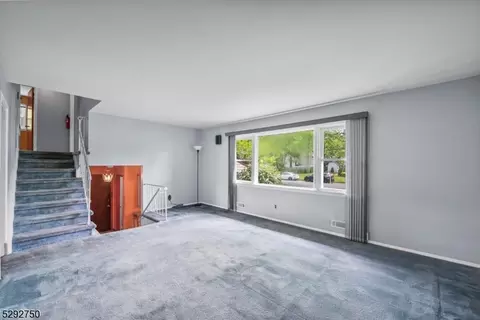 1267 Wald Dr, Plainfield, NJ 07062 photo 6
