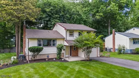 1267 Wald Dr, Plainfield, NJ 07062