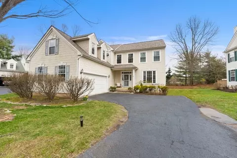55 Hansom Rd, Bernards, NJ 07920