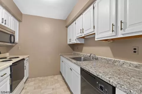 107 River Rd #E2, Nutley, NJ 07110 photo 14