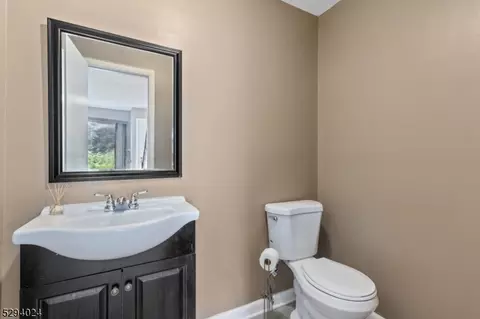 107 River Rd #E2, Nutley, NJ 07110 photo 15